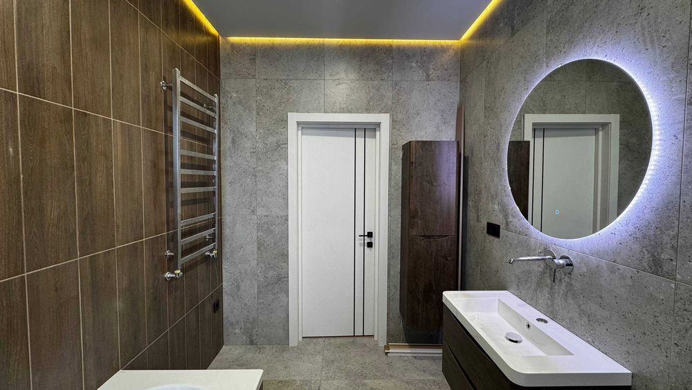 Продаж двоповерхового будинку з сучасним проектом ремонтом та меблями