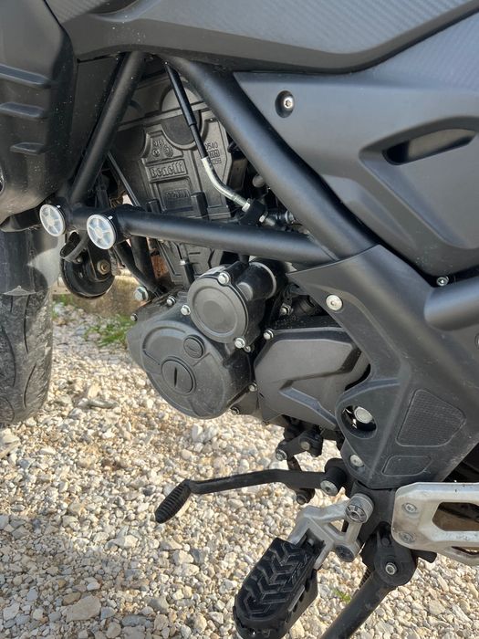 Vendo mota benelli TRK 251