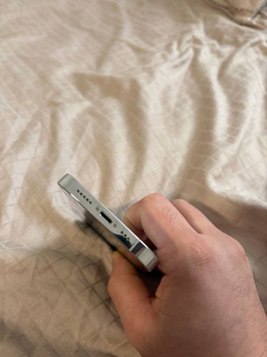 iPhone 14 Pro 128Gb  e-SIM  батарея 85%