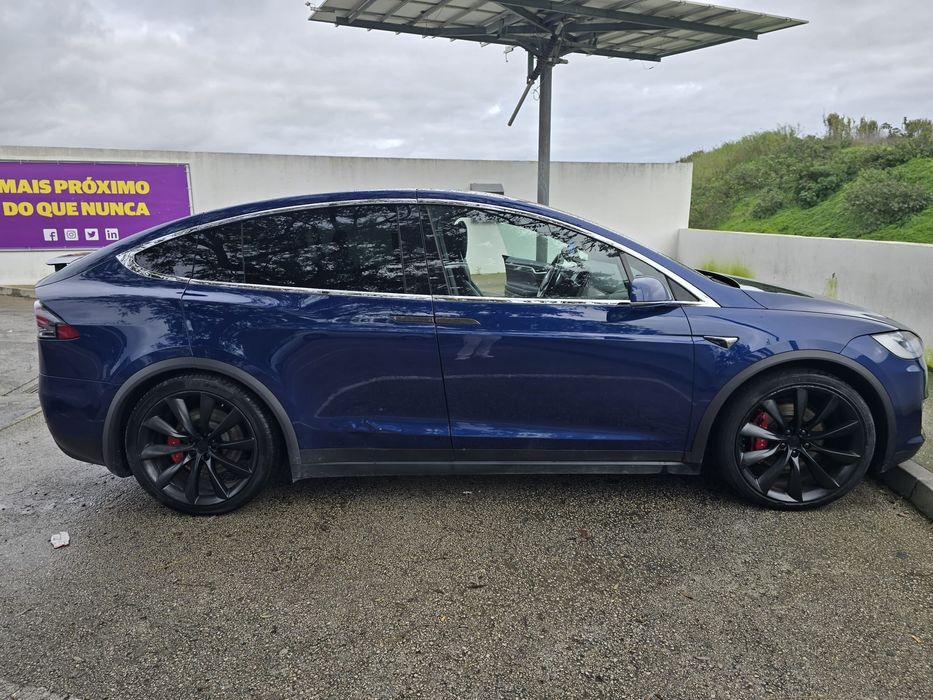 Tesla Model X 100d