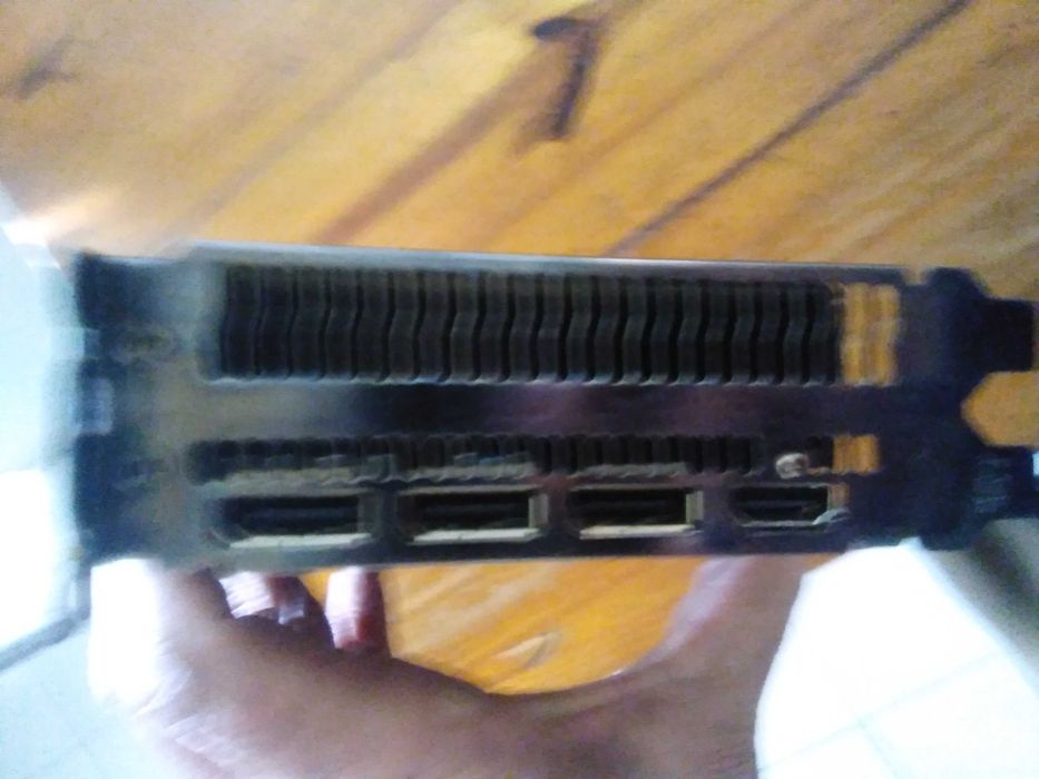 placa grafica radeon saphir RX480   8 gigas