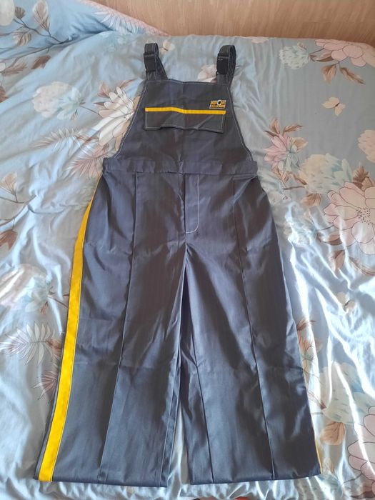 Спецодяг(куртка+полукомбінезон)роба, робочий одяг.Розм 52-54,зріст 3-4