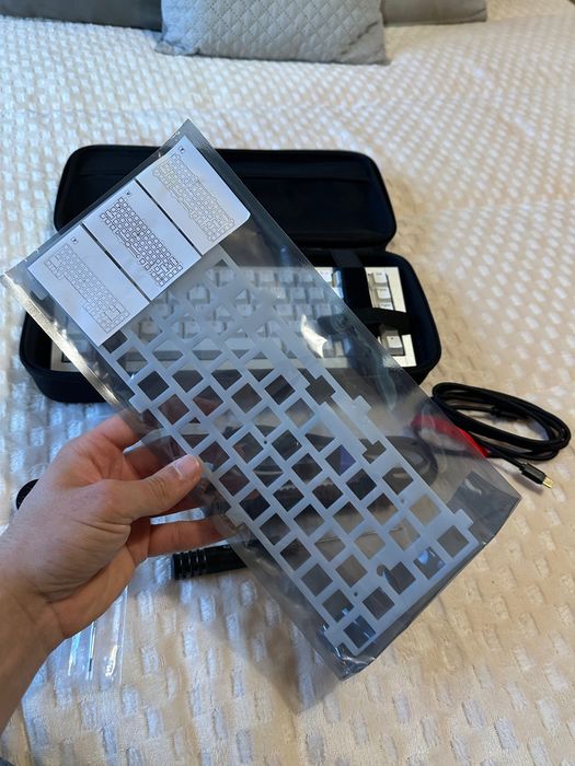 Kit Teclado DIY Ducky Outlaw 65 Silver (PT)