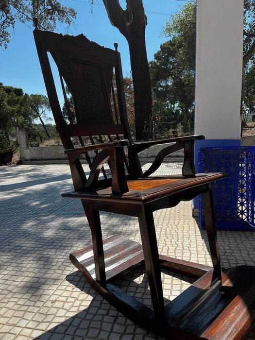 Cadeira Baloiço - Feita à Mão.