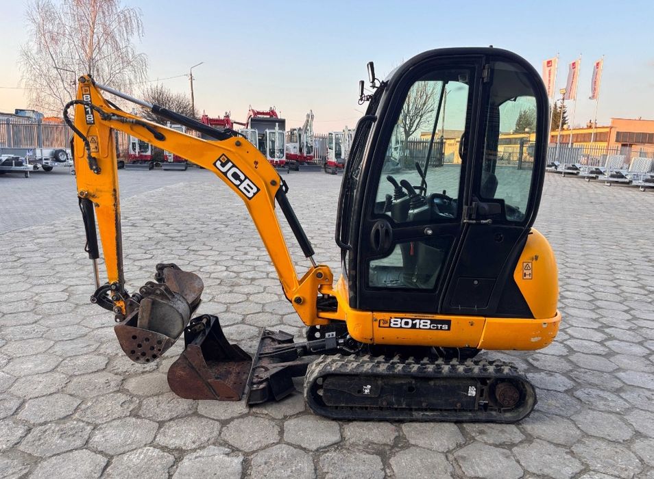 Wynajem miniładowarka bobcat Minikoparka