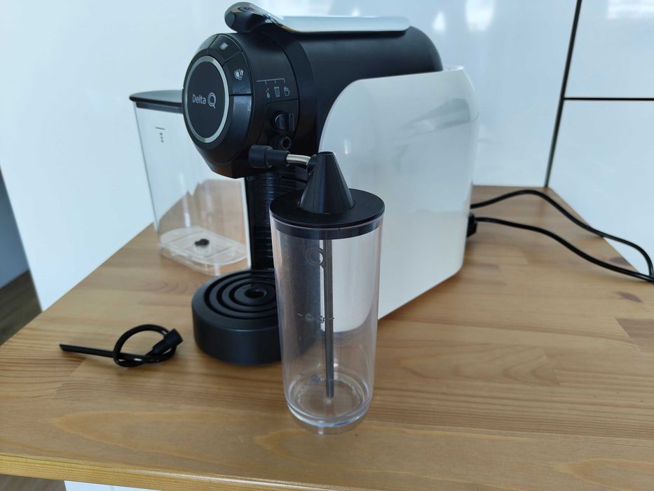 Máquina de Café Cápsulas Delta Q MilkQool Evolution