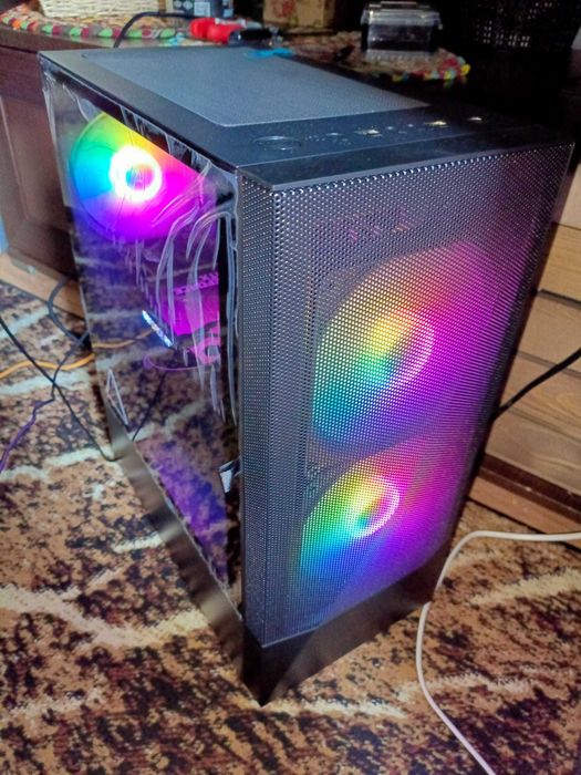 PC Gamer - Ryzen 5 12x2.6GHZ/12GB RAM/RTX3050 8GB/SSD/600W 80 Plus