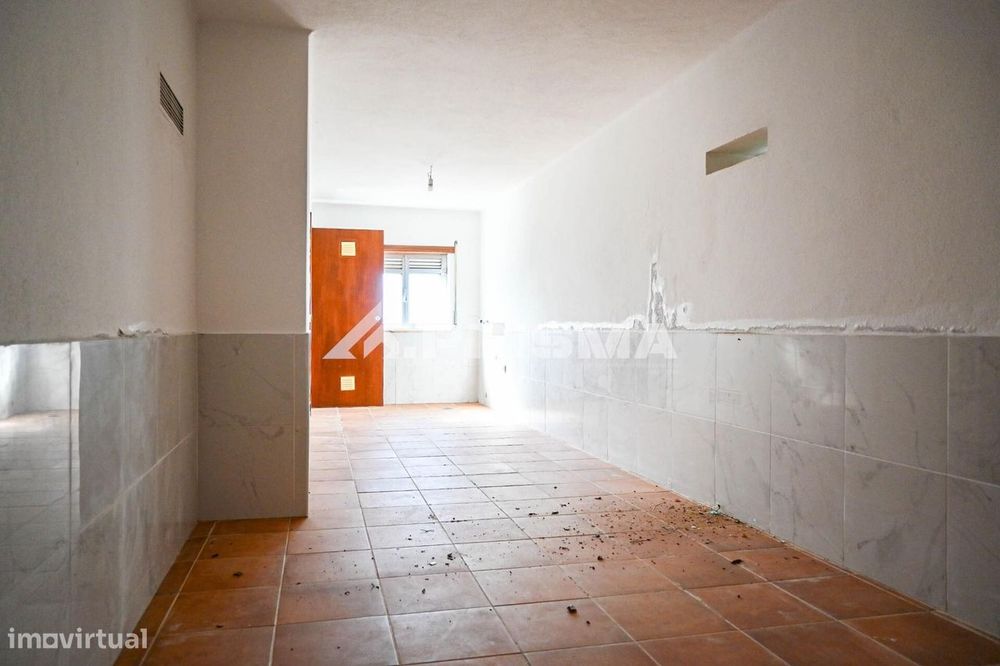 Andar de moradia T2 para arrendamento em Salgueiro do Campo, Castelo B