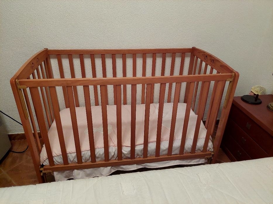 Cama de bebé como novo