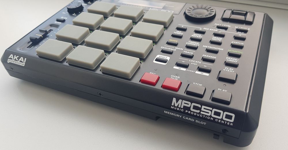 Akai MPC 500 Custom sampler