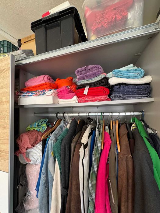 Roupeiro com portas de correr