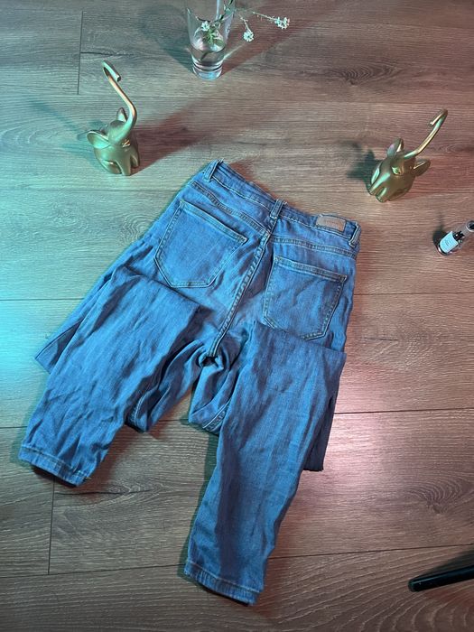 Продам джинси, стан новий