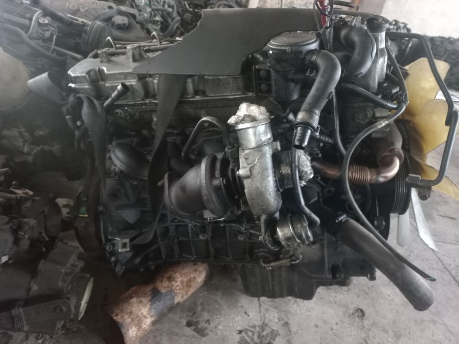 Мотор двигун двигатель 665925 SSANGYONG 2.7 XDI 20V Rexton