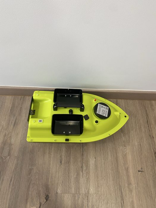 Barco novo para engodo/anzol com GPS