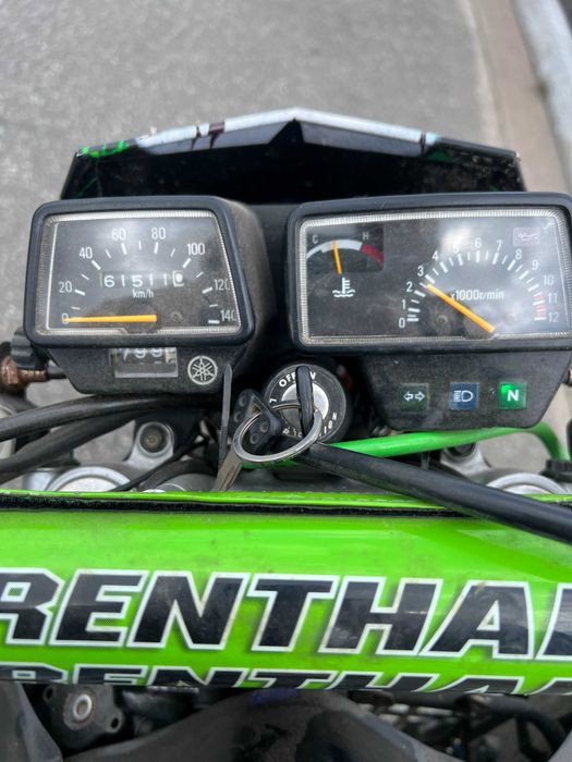Motor Yamaha DT125R
