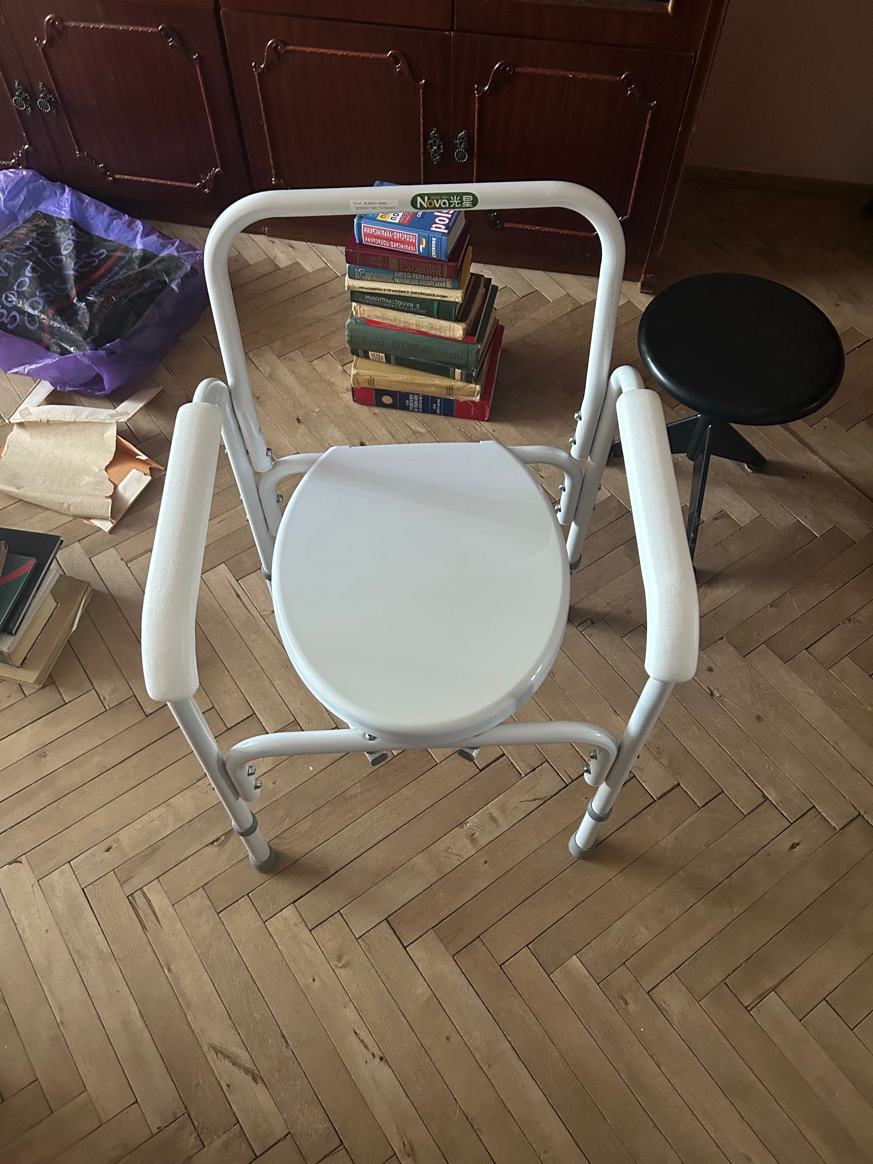 Крісло туалет з горшком для неходячих Львів: 2 700 грн. - Туалетні ...