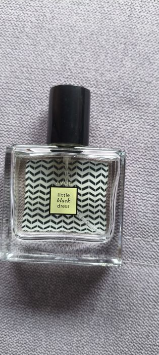 Perfumy damskie Avon.