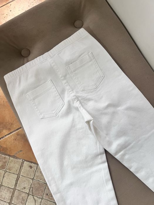 Білі джинси на 4 роки