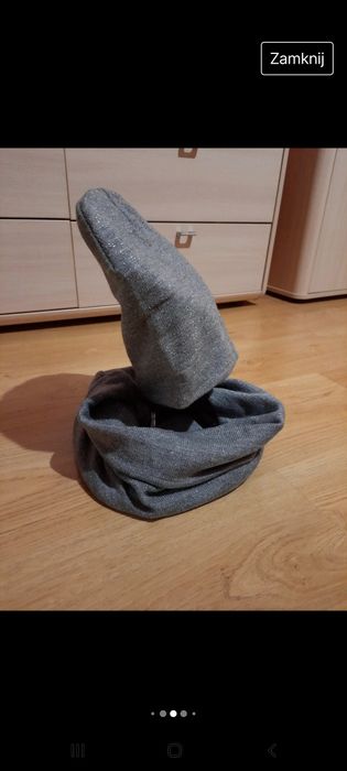 Komplet czapka+komin że srebrną nitką