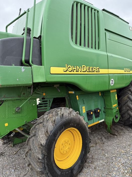 Зерноуборочный комбаин