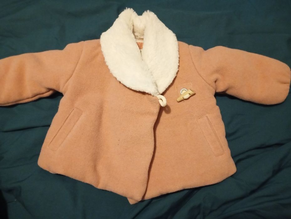 Casacos quentinhos e kispos tudo 13 euros