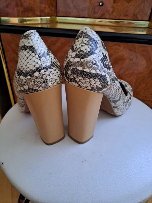 Buty damskie Massimo Dutti 40