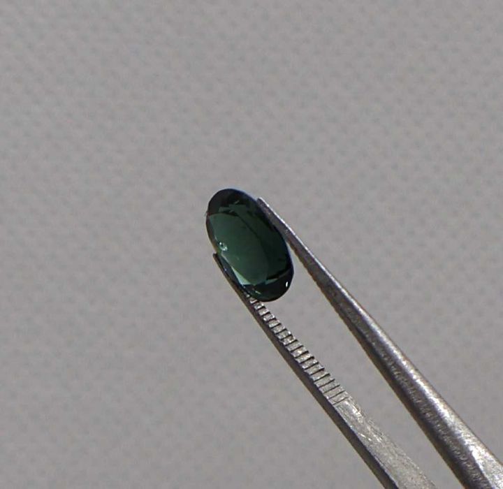 Turmalina Verde Natural, Lapidada [Envio Incluído no preço]