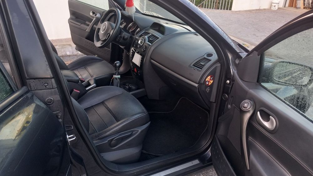 Carrinha megane2528955119492157444
