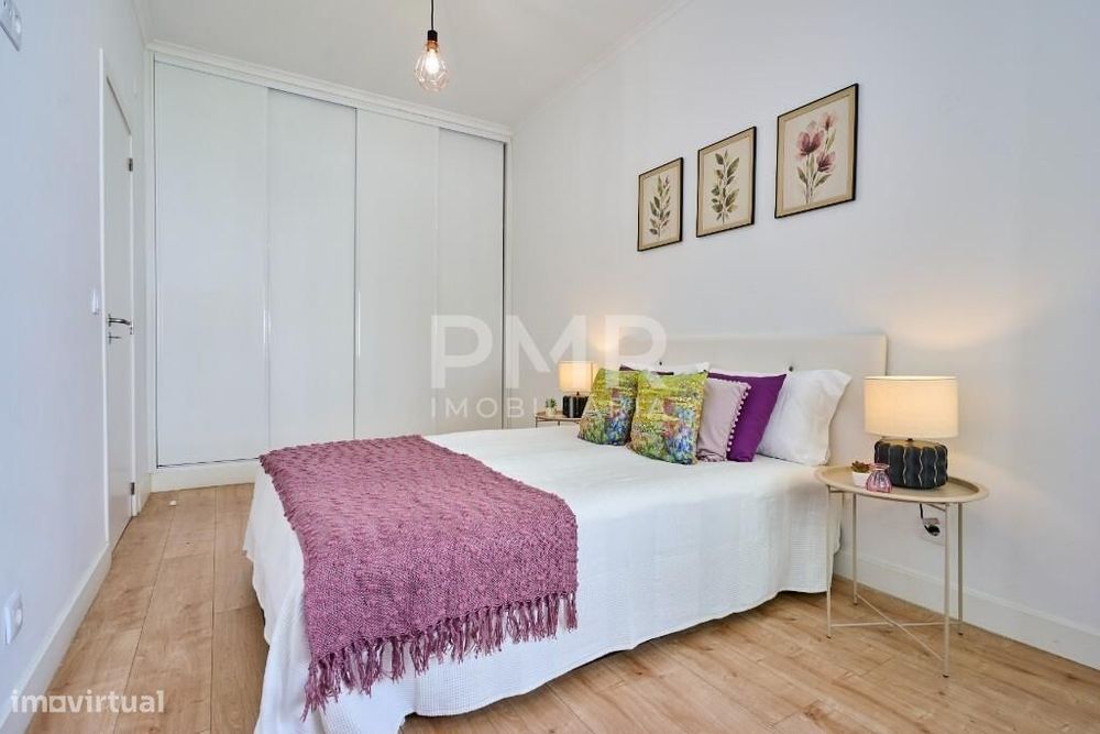 T2 remodelado com 2 casas de banho, em Benfica, próximo ao Califa e ao