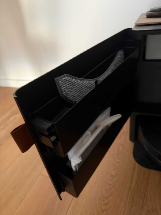 iRobot Roomba Combo j9+, Aspirador com estação de aspiração