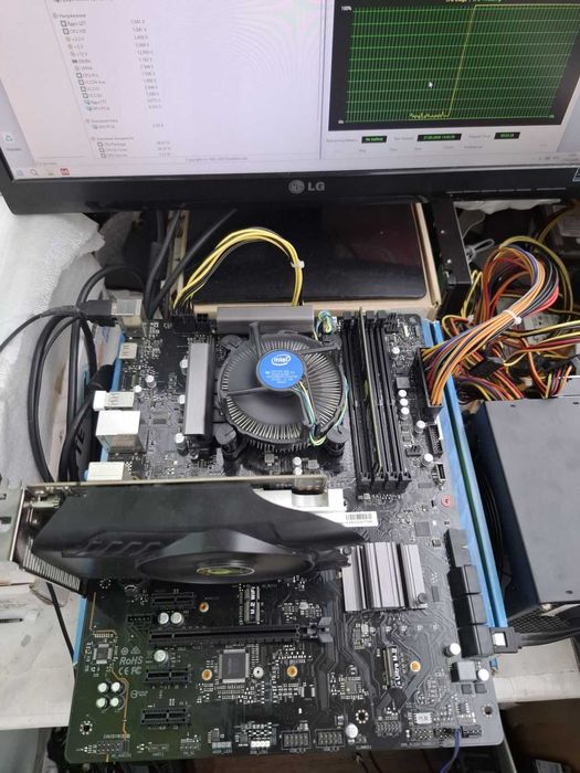 Asrock Z590 PG4 + I5 10400F + Кулер