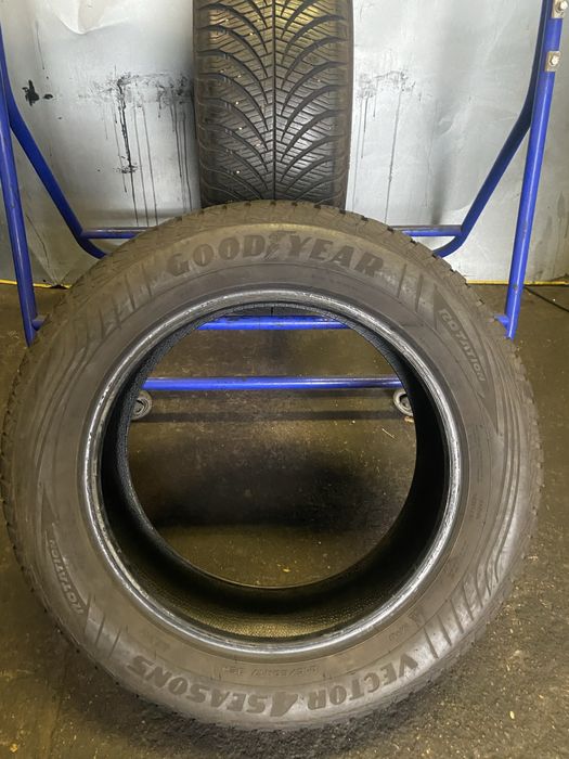Opony Całoroczne GOODYEAR 215/60R17 96H. M+S
