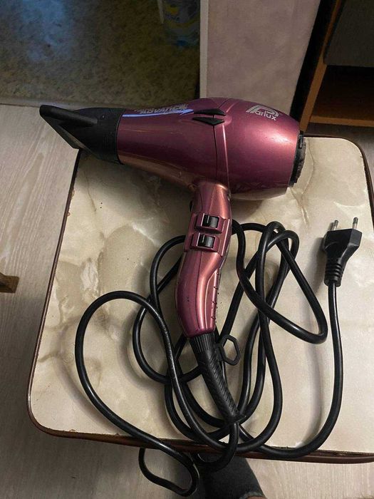 Фен Parlux Advance light під ремонт не дує гарячим