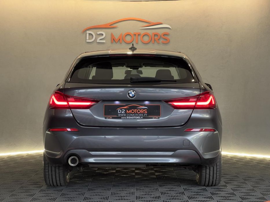 BMW 116 d Advantage - Cx Automática / LEDs