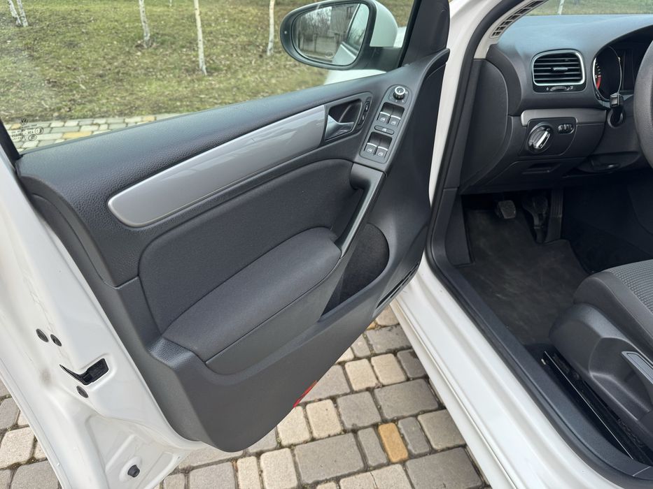 Продам Volkswagen Golf 6