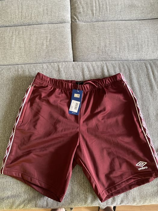 Spodenki  Umbro Burgundowe