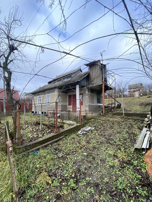 Продаж будинок з участком