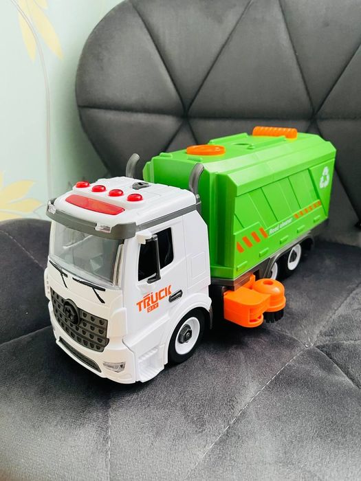 Машинка прибиральна