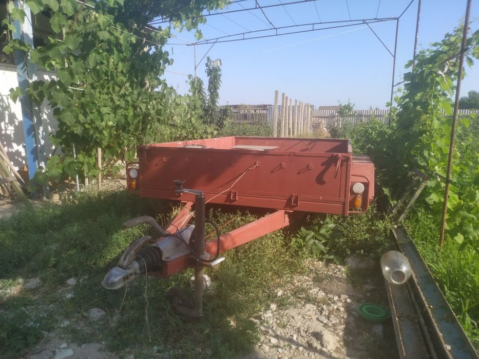 Продам прицеп-МАЗ 8132