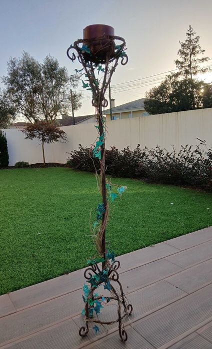 Castiçal de Ferro - Pé Alto