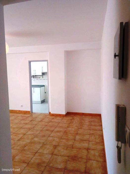 Apartamento T2 - Centro Setúbal - Boa Localização