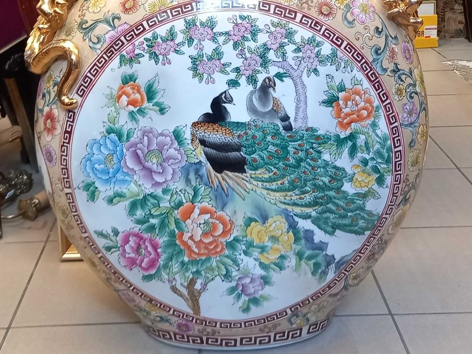Potężny wazon ze smokami, Chiny, 24 karat, wys. 91cm, szer. 63cm