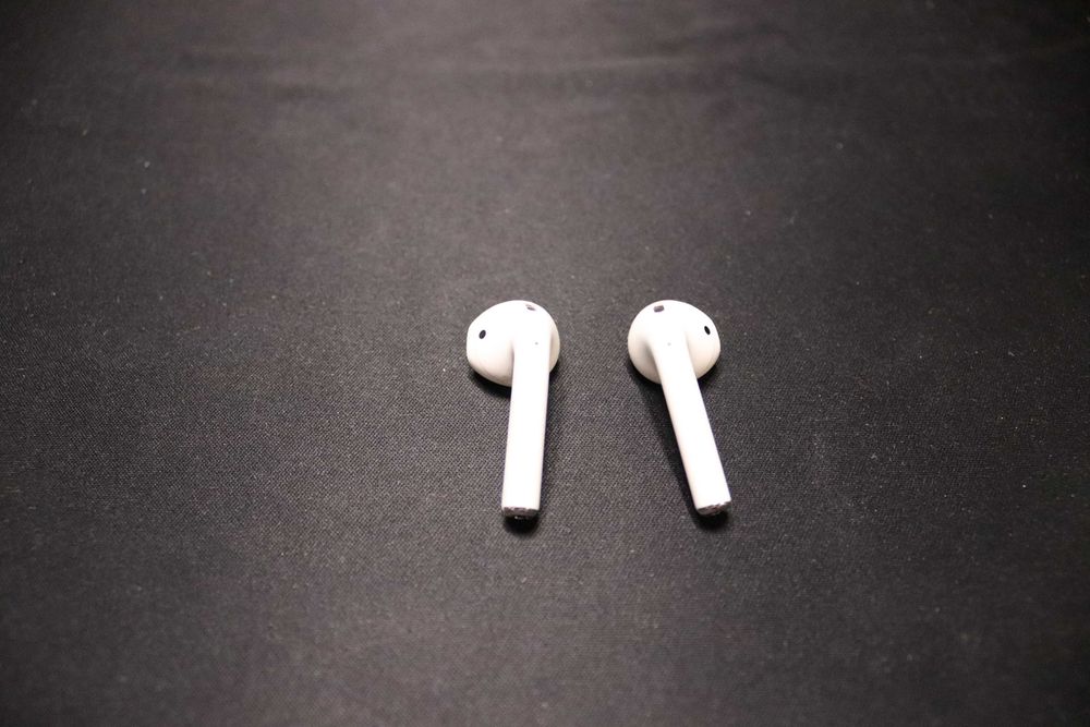 Słuchawki bezprzewodowe Apple AirPods (2. generacji) MV7N2ZM/A białe