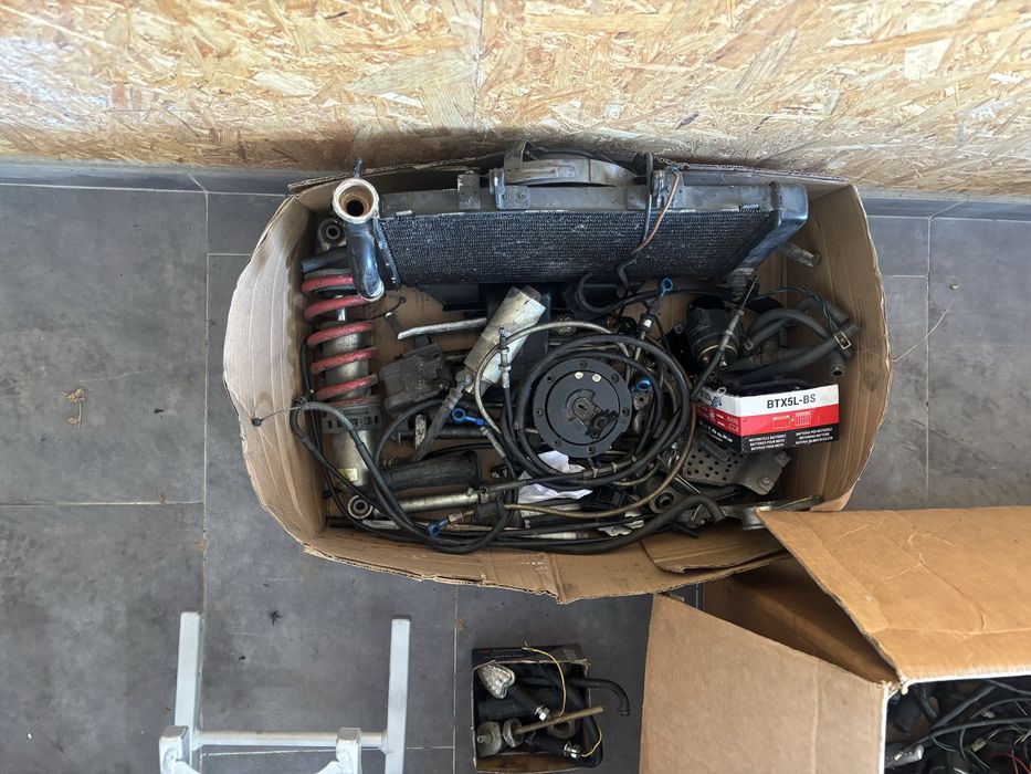 Cbr 900 Sc28 para peças, sem documentos