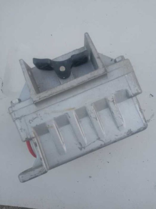 Squared - wyłacznik Motor START