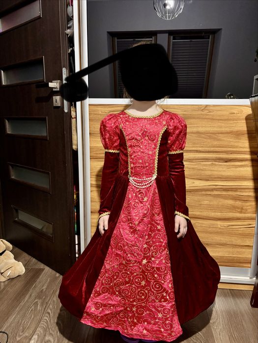 Sukiena na bal rozmiar 116