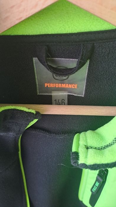 Bluza, kurtka softshell rozm.146