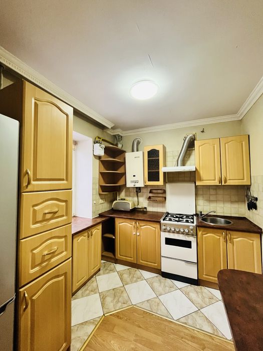 Продам 2кім квартиру по пр-т Волі