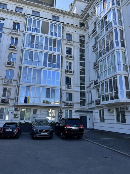 Продаж 3-х кімнатної квартири Центр
