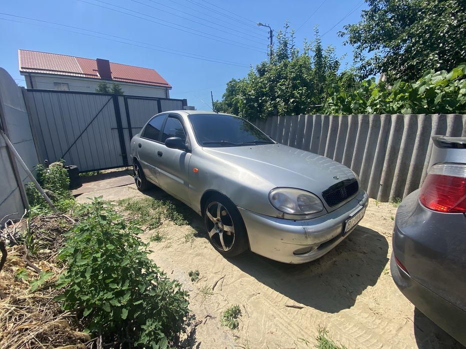 Daewoo Lanos 1.5 газ,бенз